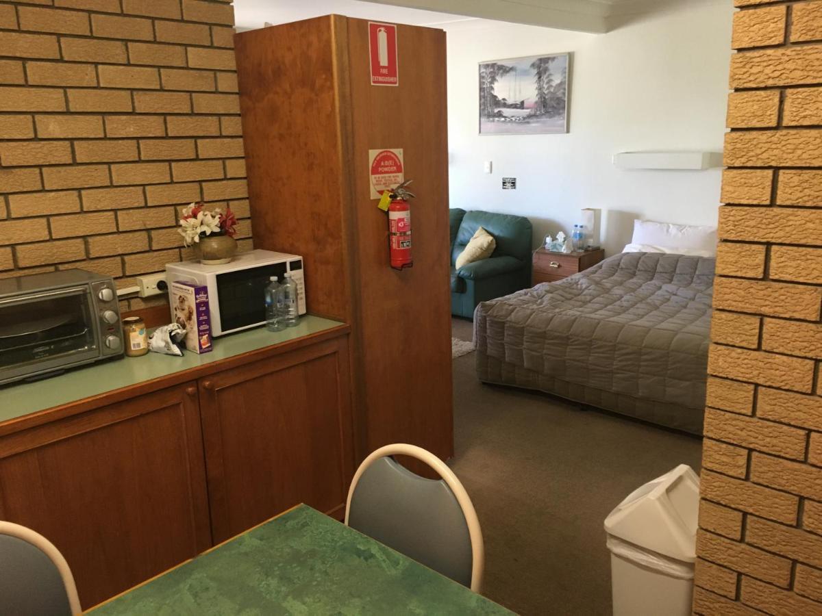 Guyra Motor Inn Exterior foto